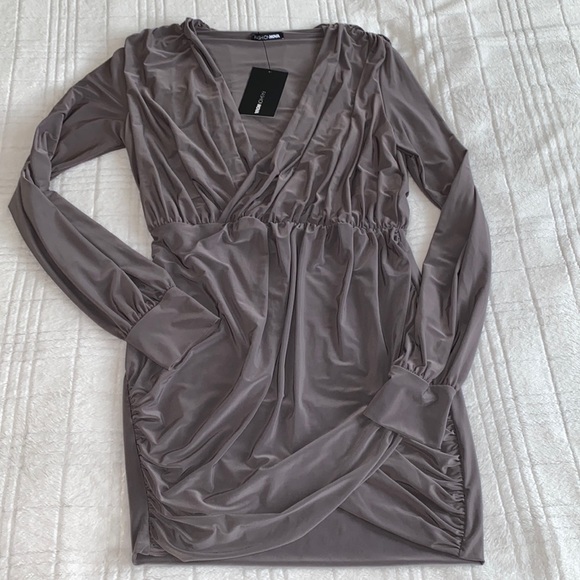 New olive/grey dress 🤍 - Picture 1 of 5